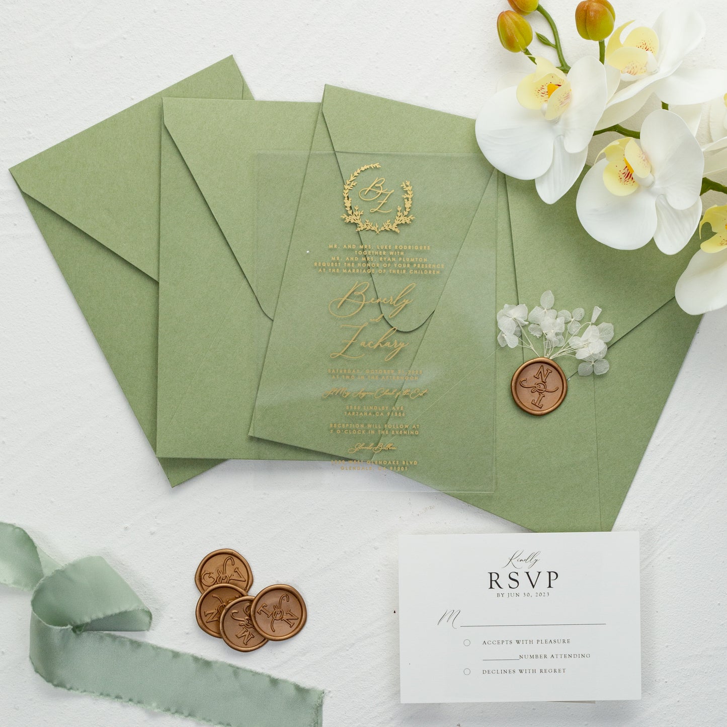 Modern Monogram | Clear Acrylic Wedding Invitation | TWEACR37